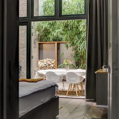 아파트 Canal House With Garden 암스테르담