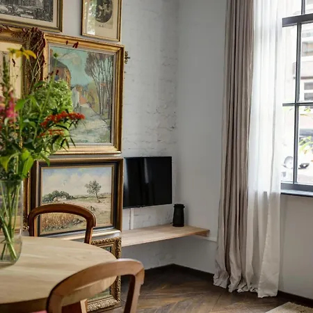 Canal House With Garden Apartman *
