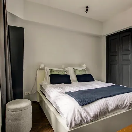Apartman Canal House With Garden