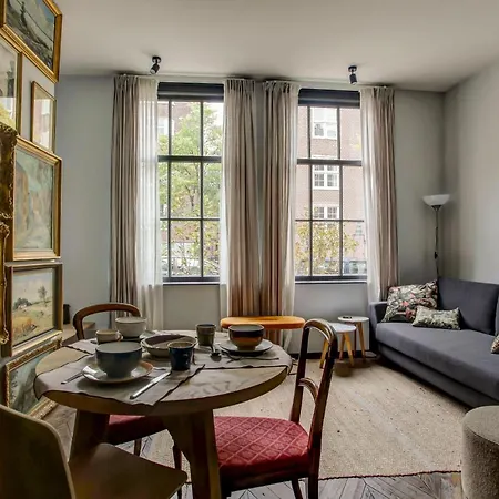 Canal House With Garden