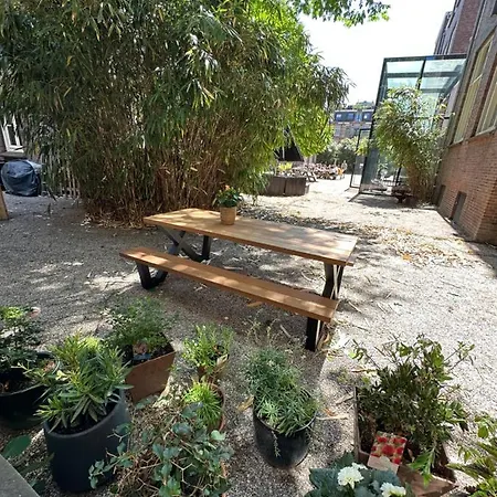 Canal House With Garden *